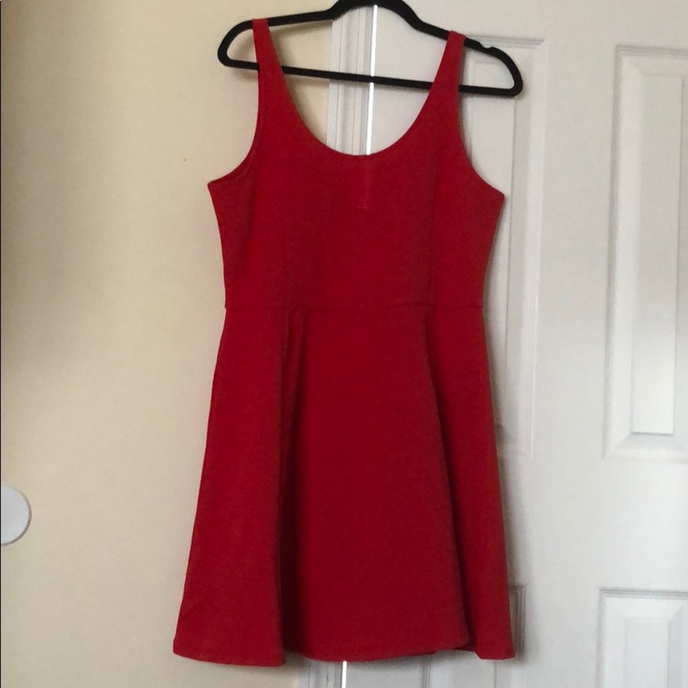 Stretchy red dress